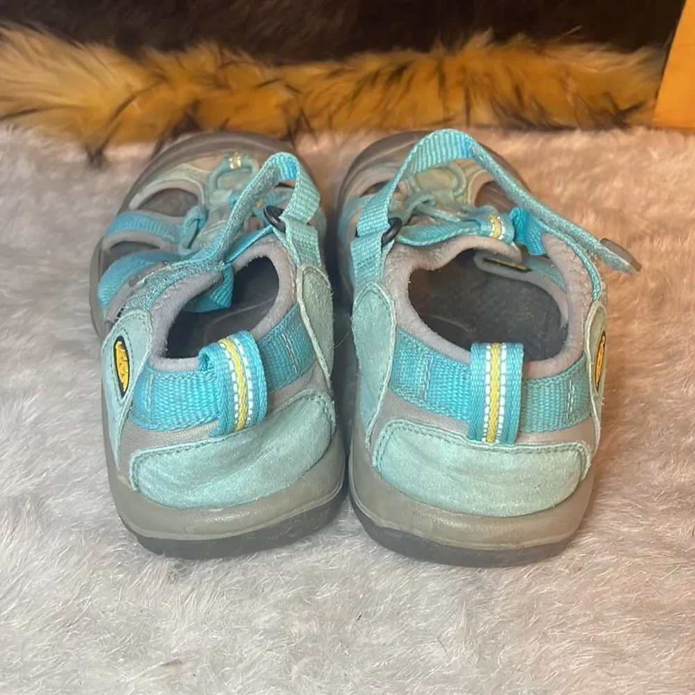 Keen sandals 3 (4125)